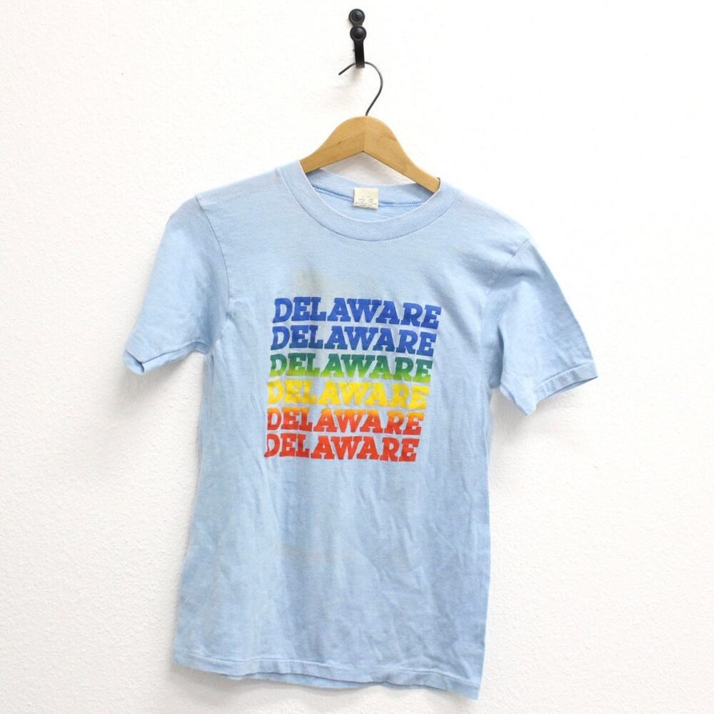 Vintage Delaware State Rainbow T Shirt Medium